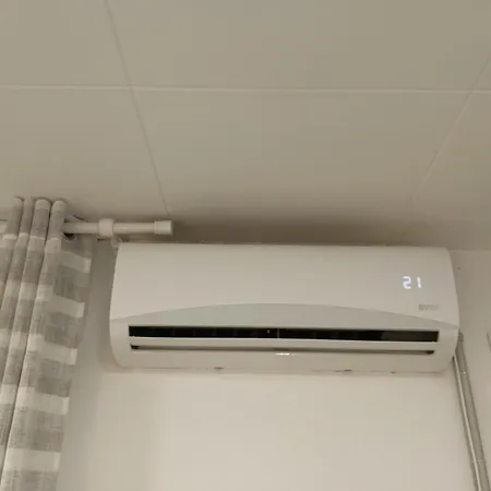 Con Terraza Delta Slow דירה